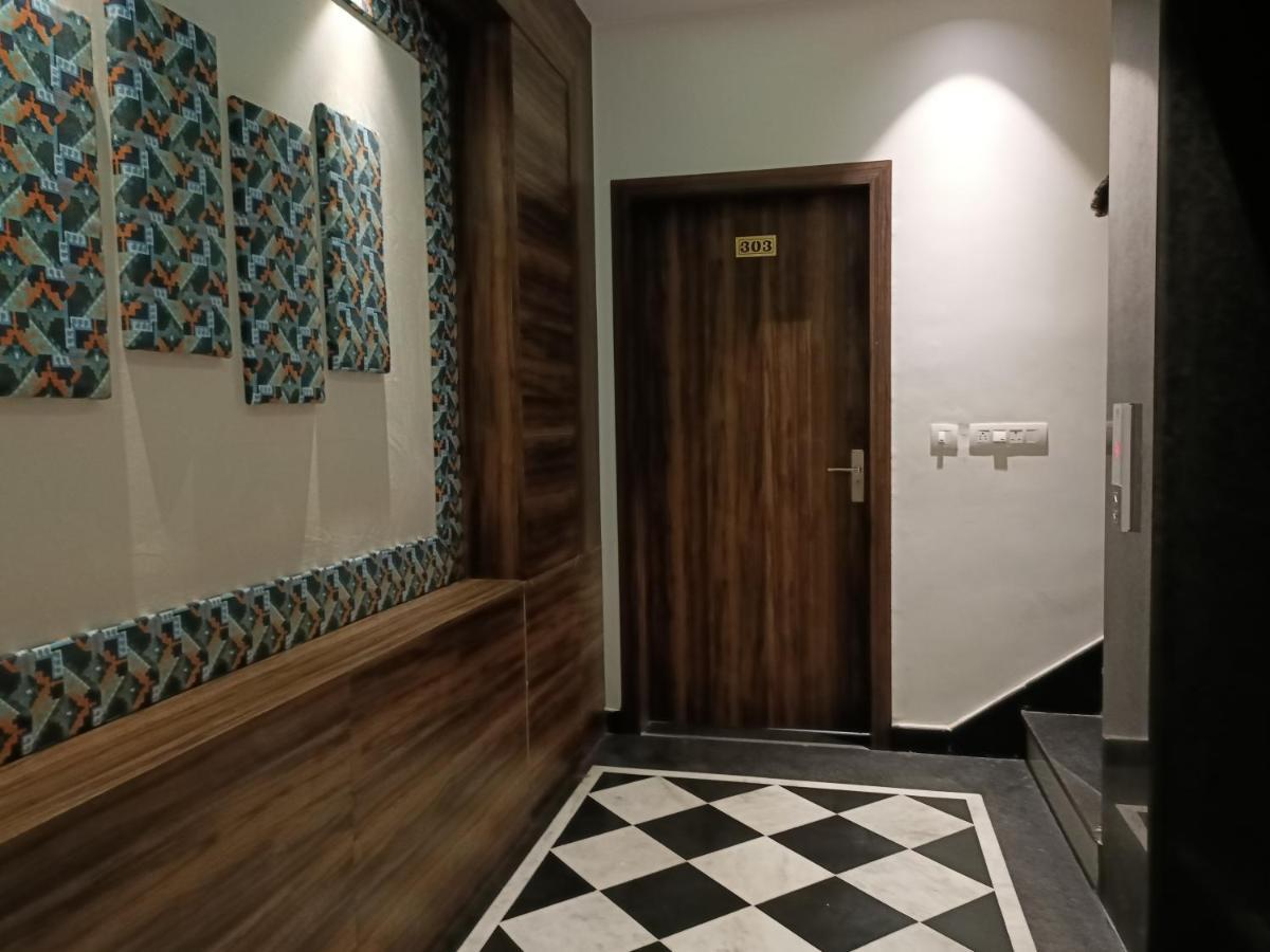 אודייפור Hotel Vrinda Inn מראה חיצוני תמונה