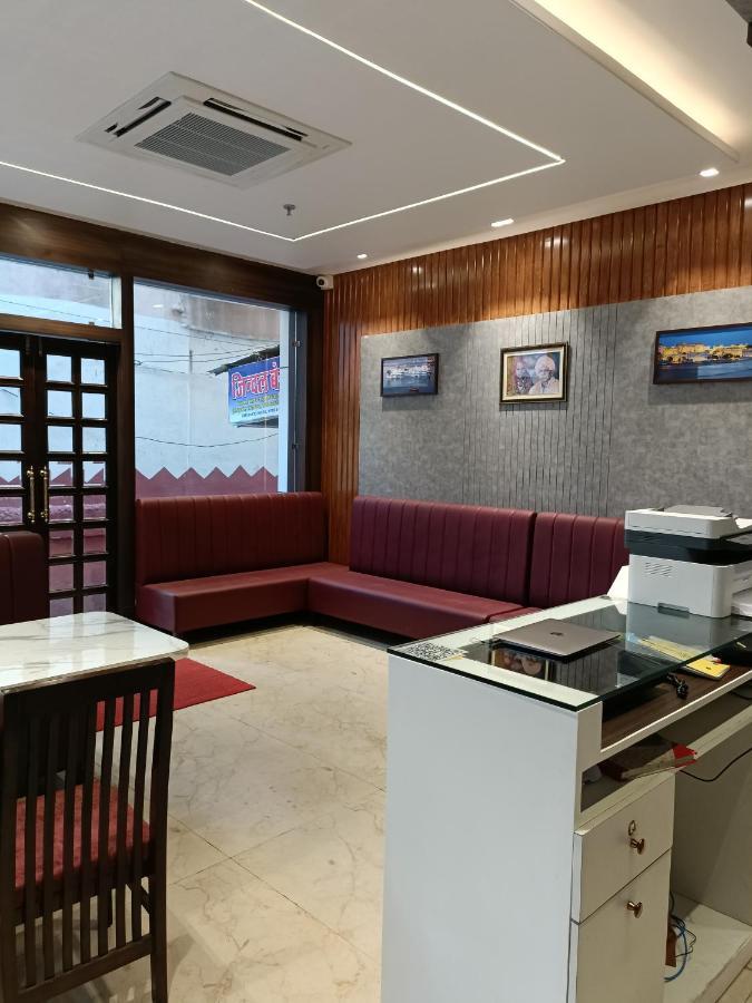 אודייפור Hotel Vrinda Inn מראה חיצוני תמונה
